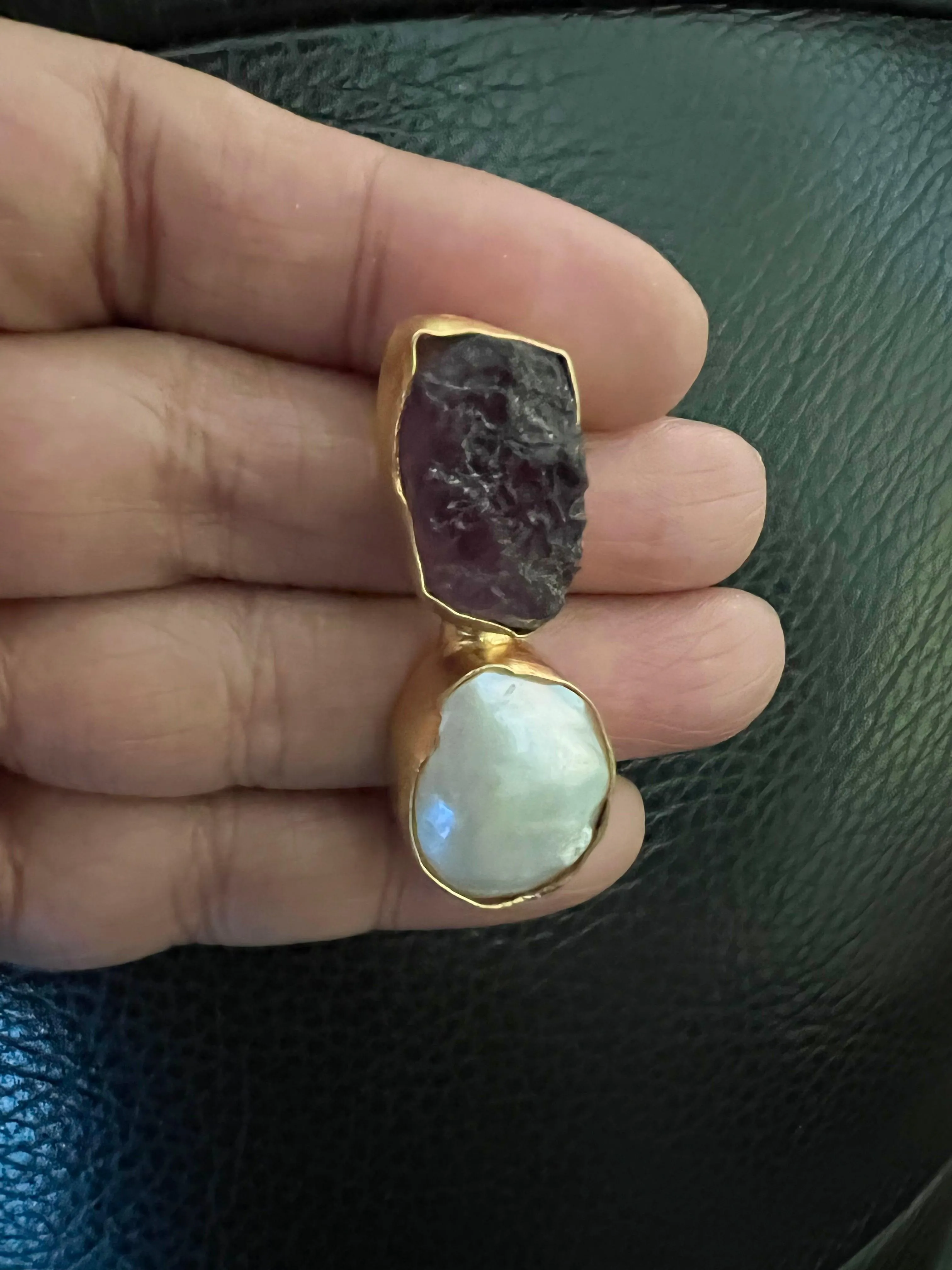 Raw Amethyst Baroque Pearls Studs