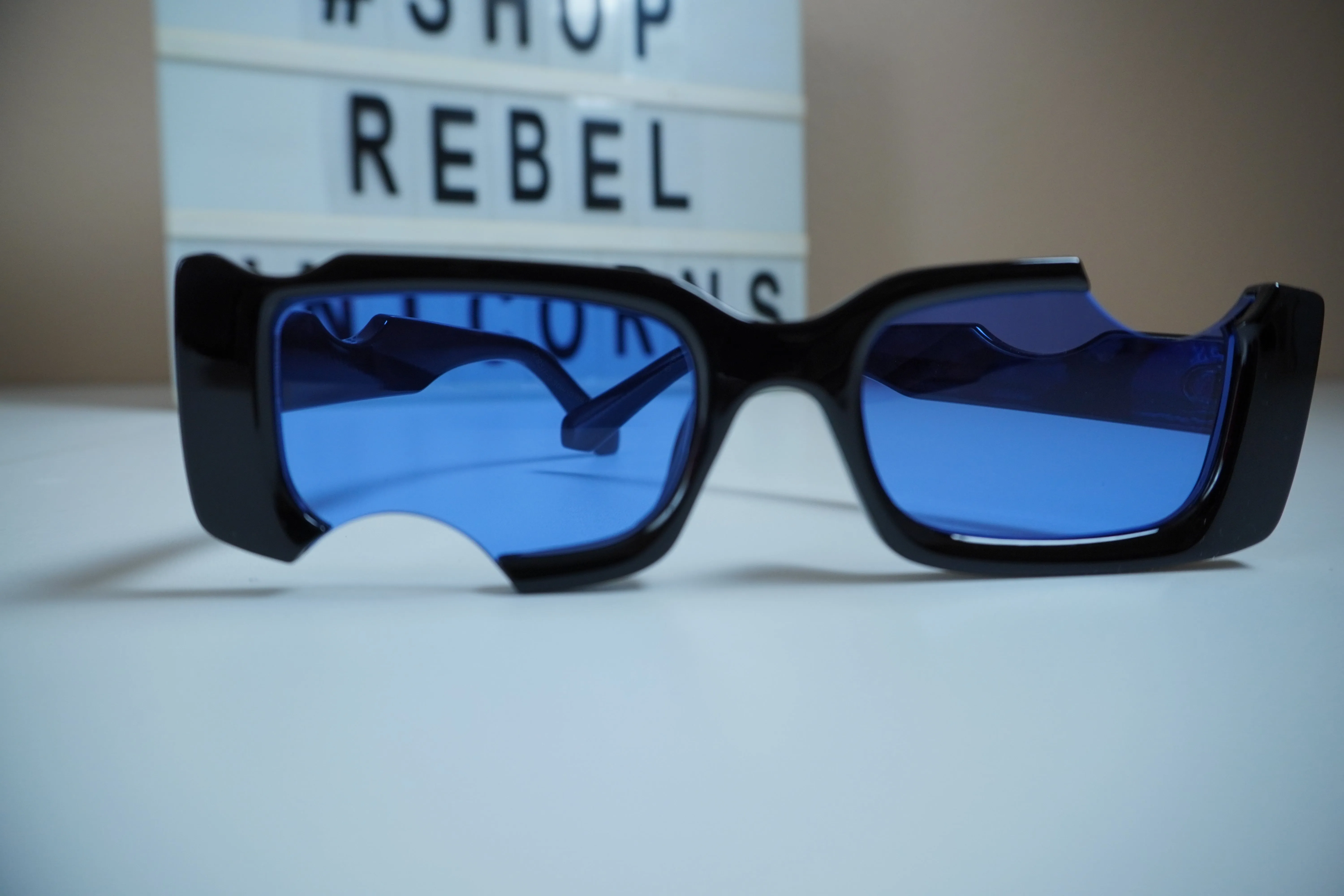 Rebel Shade