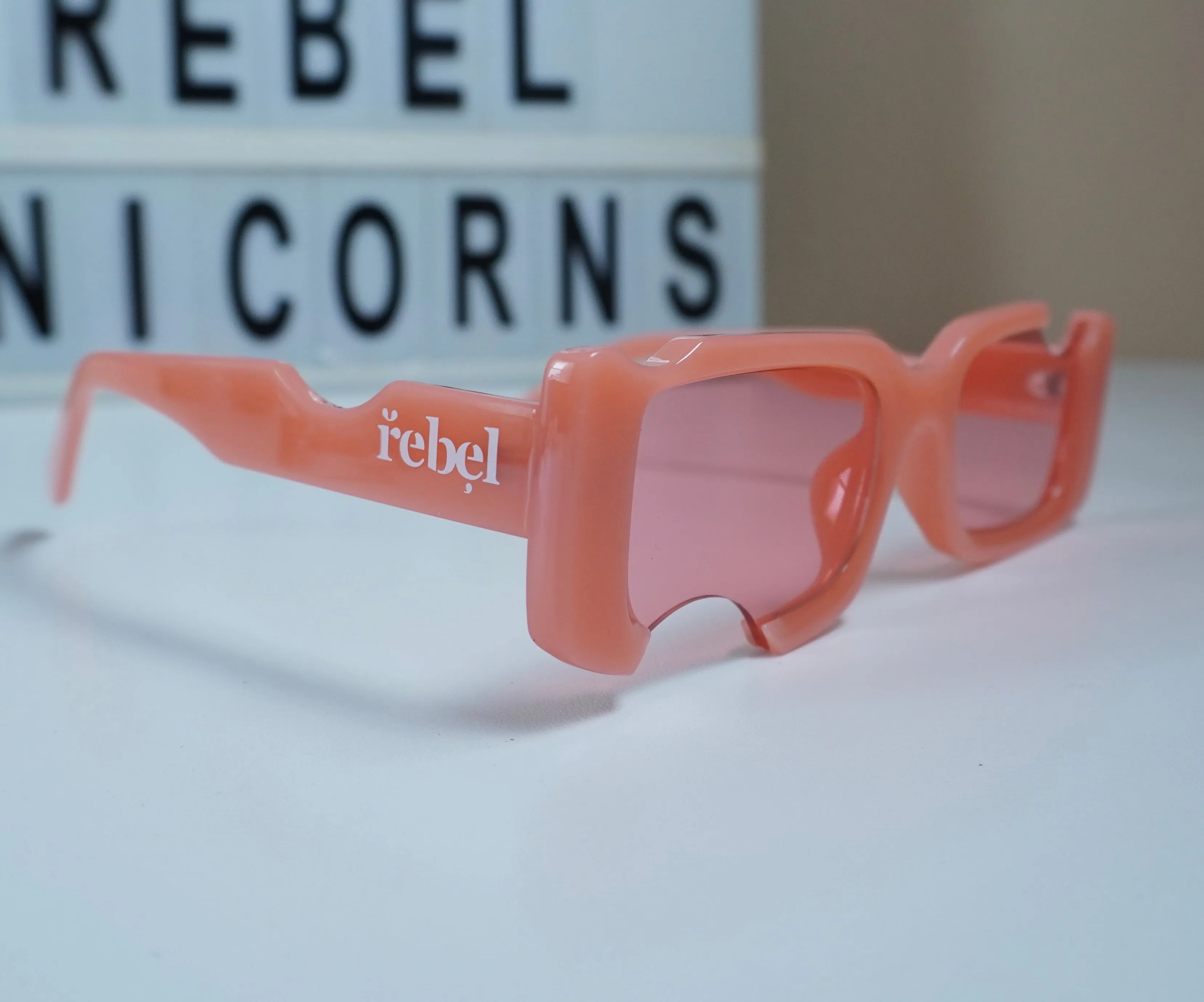 Rebel Shade