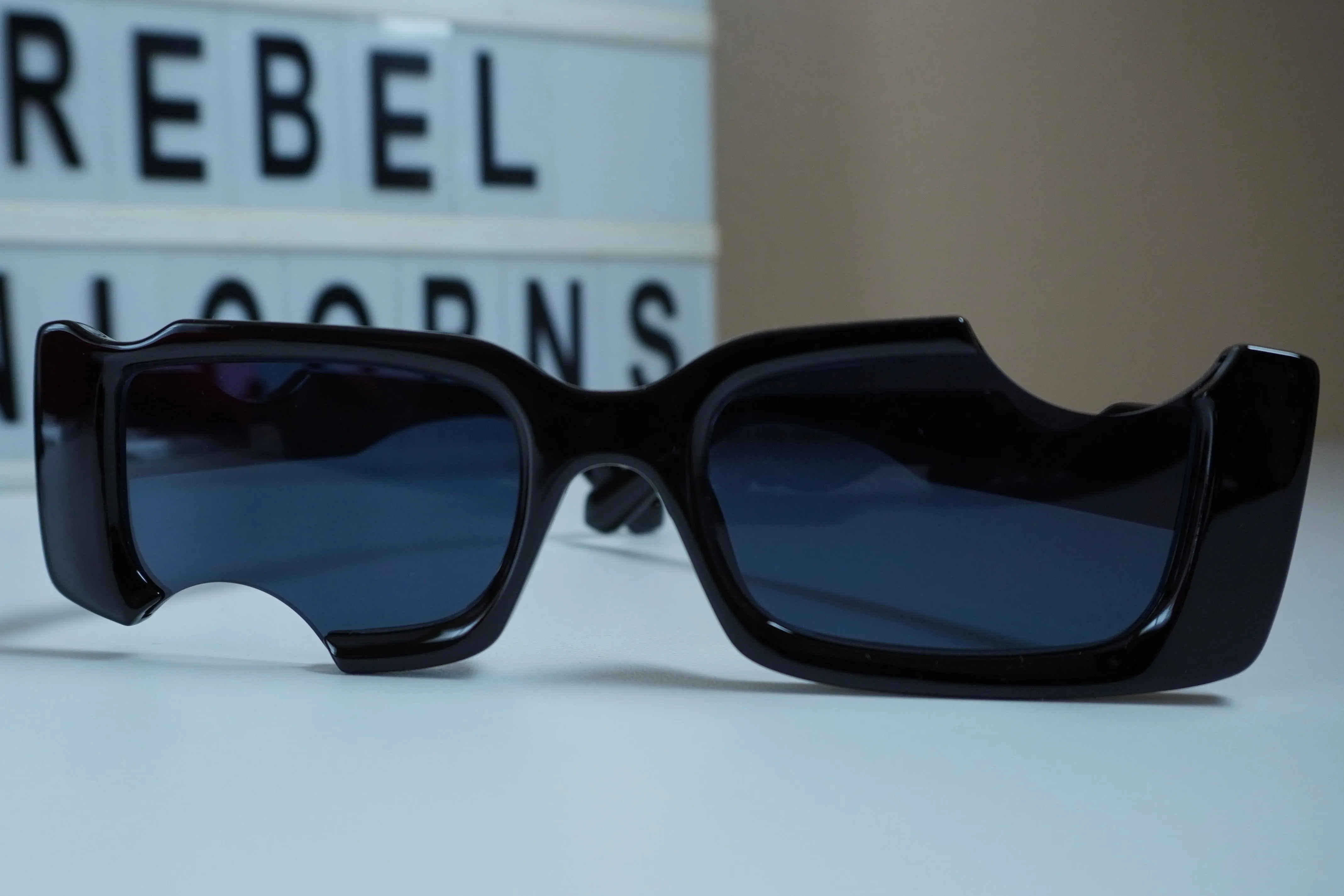 Rebel Shade