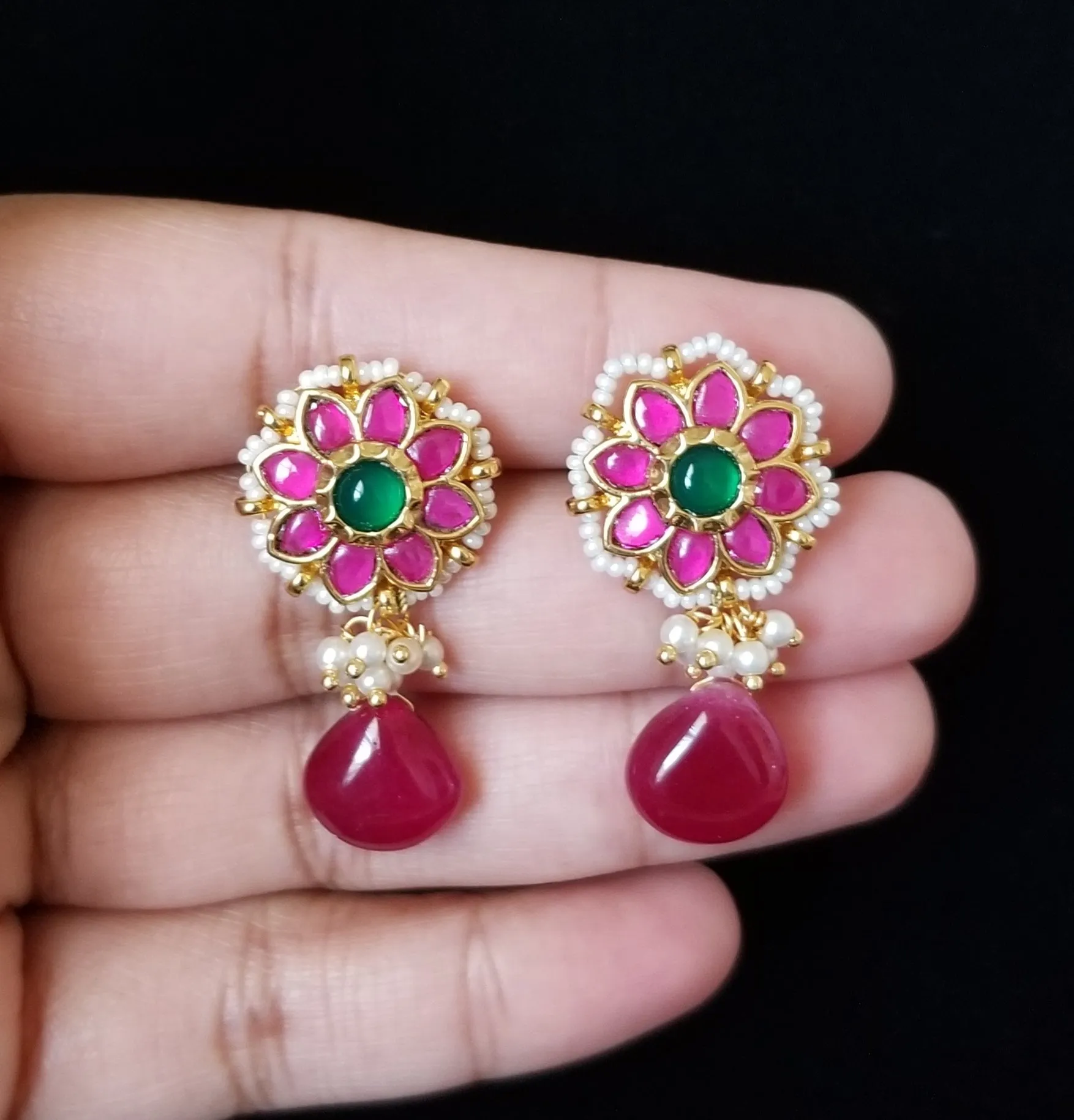 Sitara Pachi Kundan Choker Set With Gold Plating