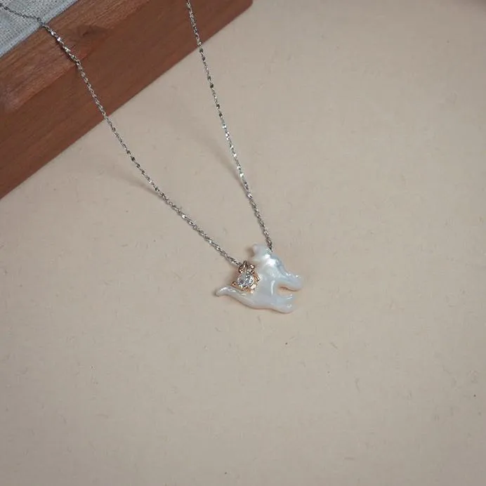 The Cat Necklace (Solid Silver)