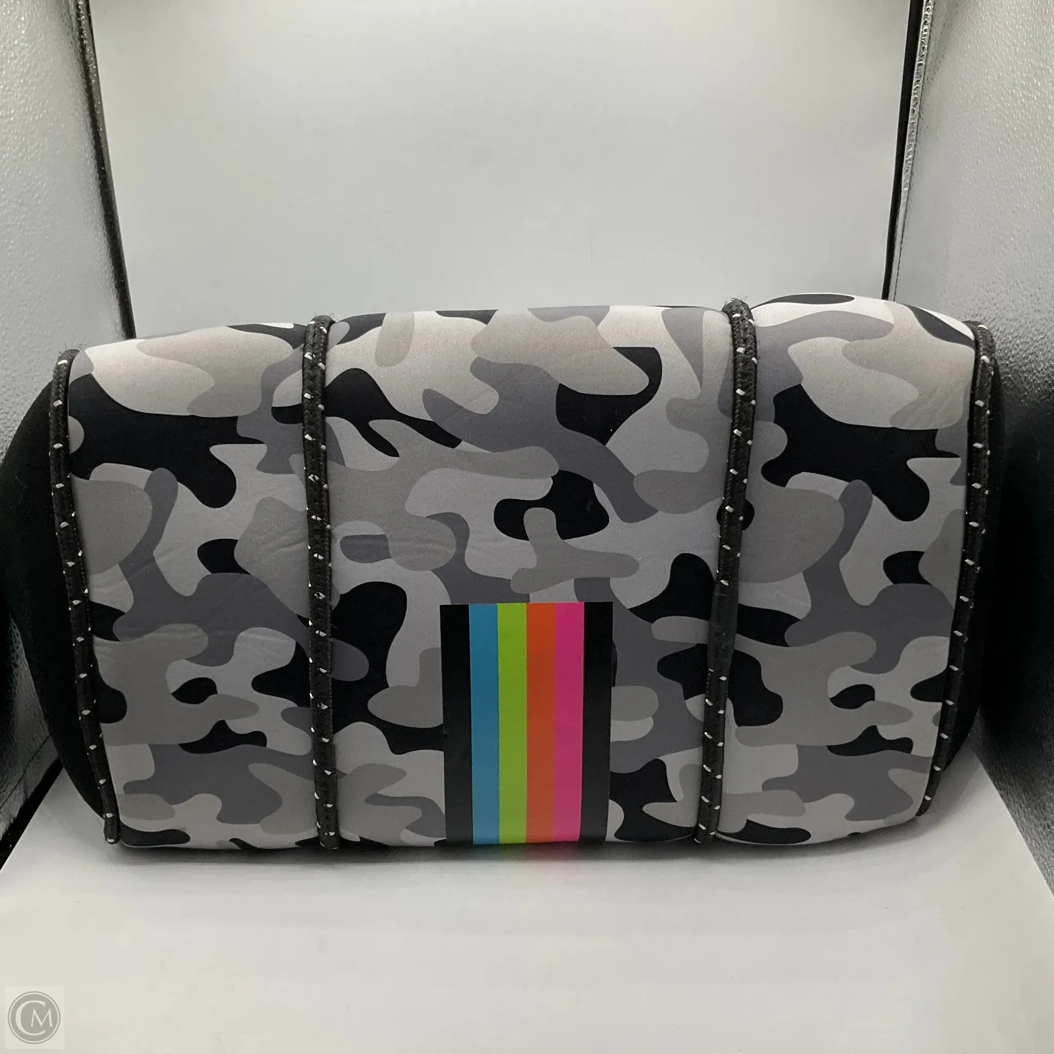 Tote By Haute Shore, Size: Large