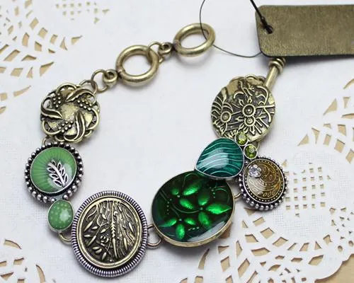 Vintage Bronze Green Pendant Bracelet