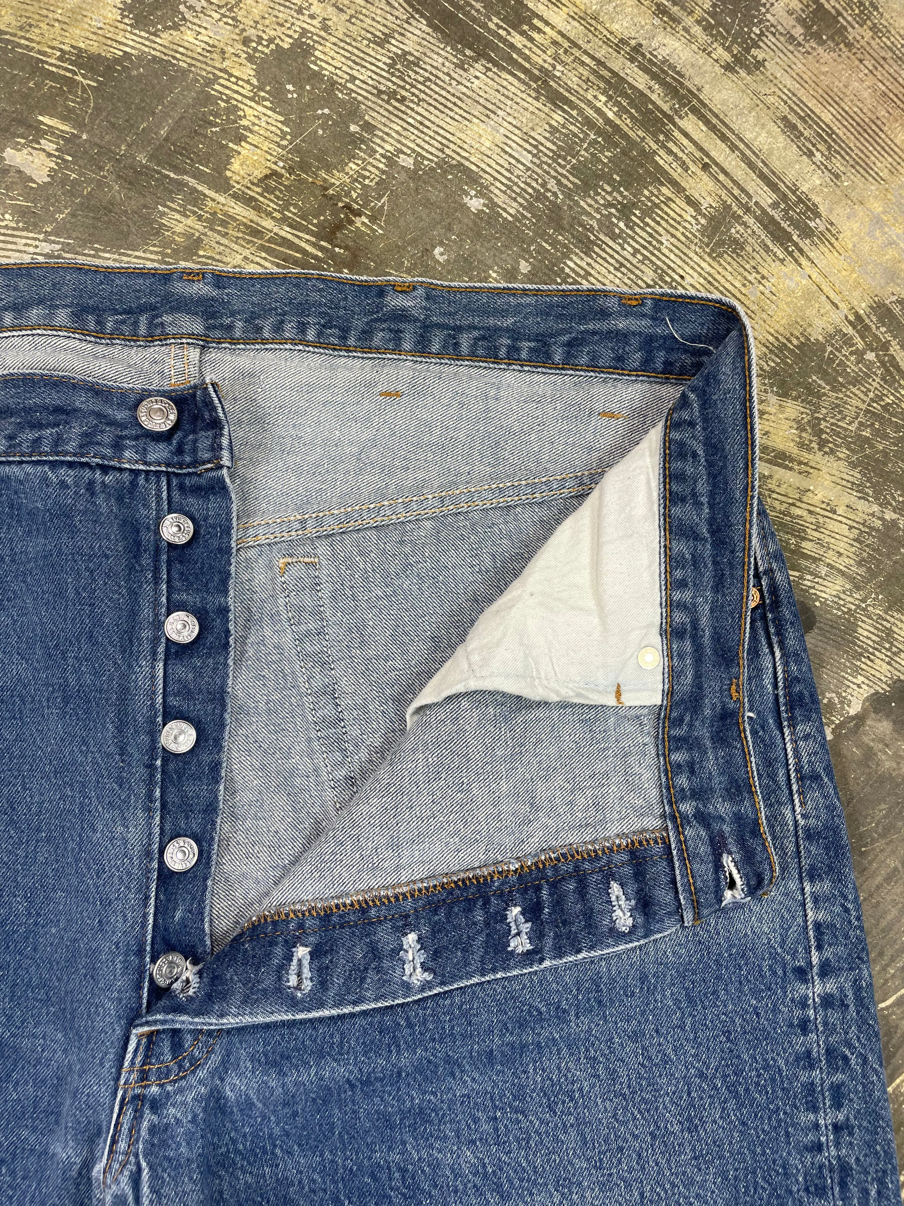 Vintage Levi 501 USA Transitional Tag Premium Wash Denim Jeans (JYJ-0285)