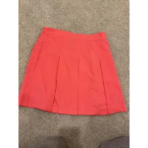 Wilson Women’s Tennis Skirt Polyester Sz Large Pockets Coral Pink Elastic Waist