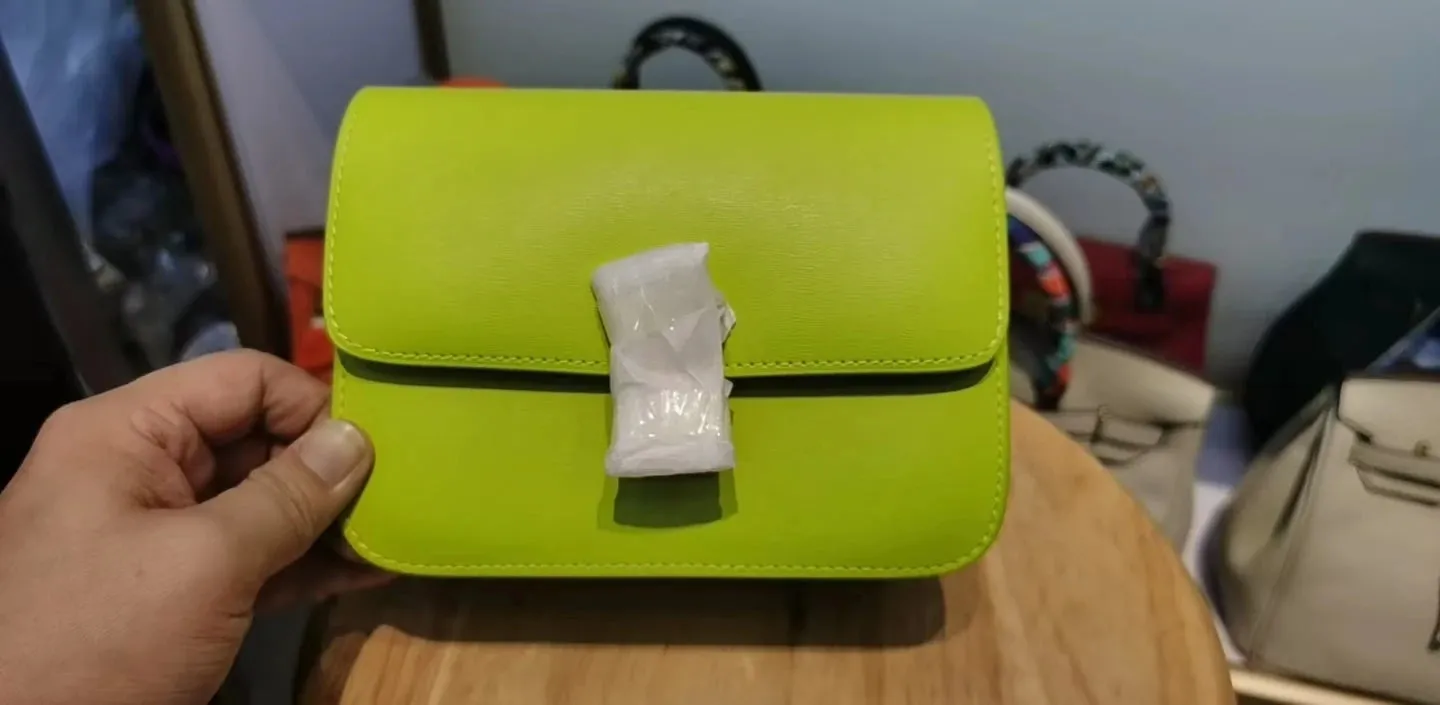 Women’s Genuine Leather Shoulder Bag